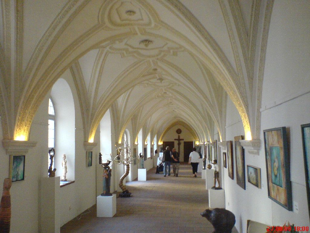 33 Im Benedektienerkloster